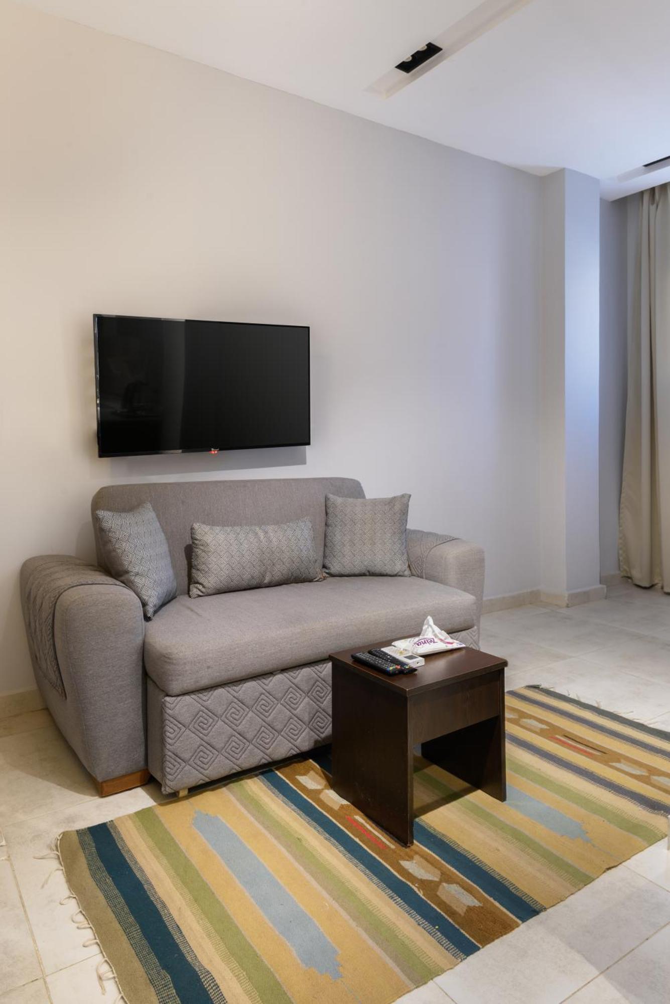 Travelholic Residence Golden Gates 开罗 外观 照片